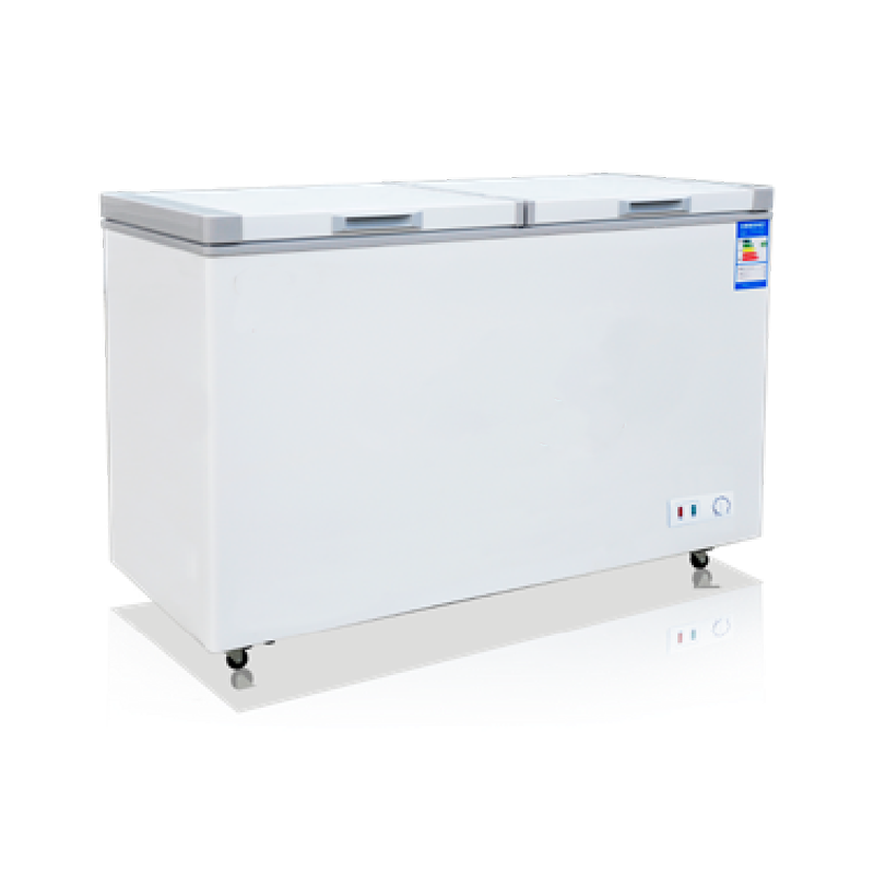 Zamrzivač škrinje s ravnim dnom i otvaranjem na vrhu Zamrzivač škrinje s ravnim dnom i otvaranjem na vrhu